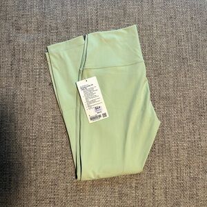 NWT Lululemon Wunder Under Leggings